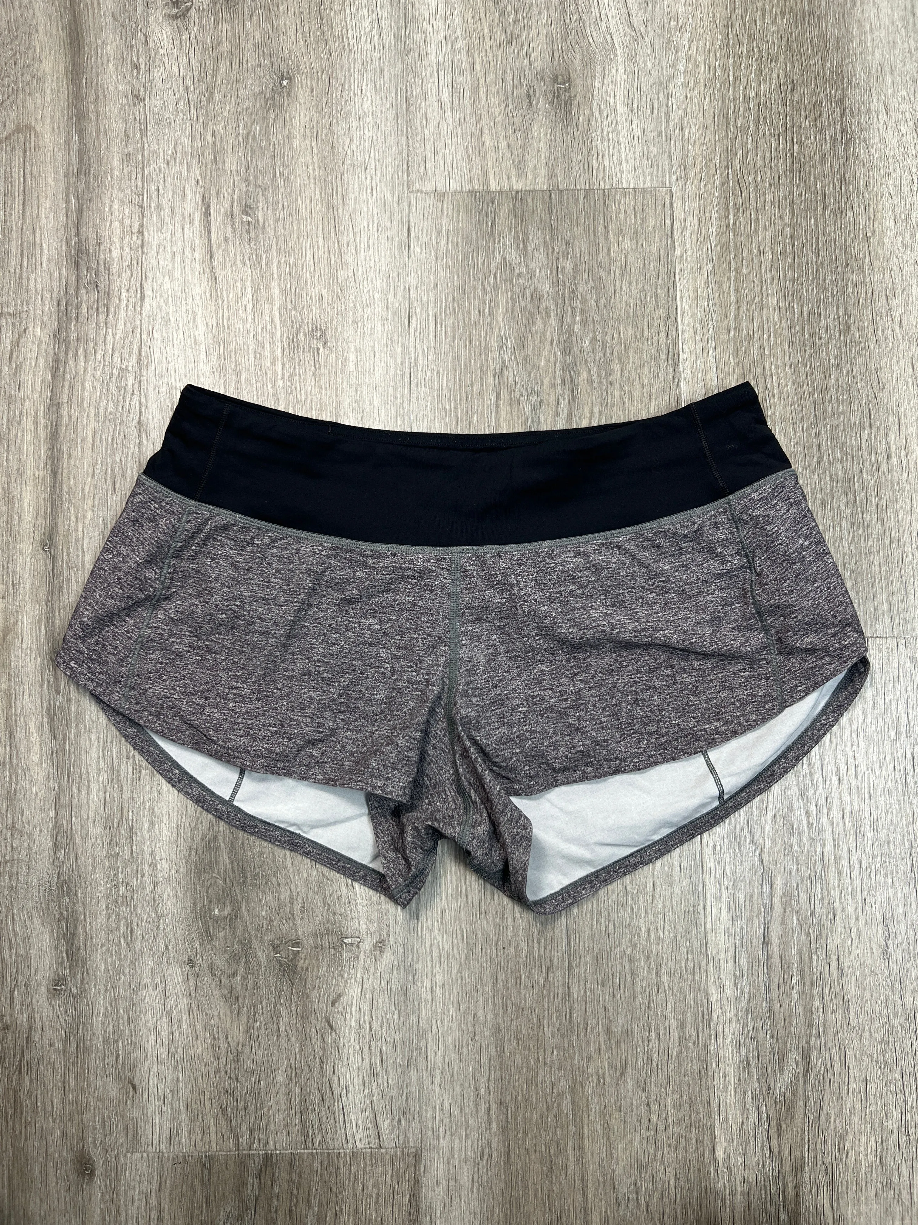 Athletic Shorts By Lululemon In Black & White, Size: S