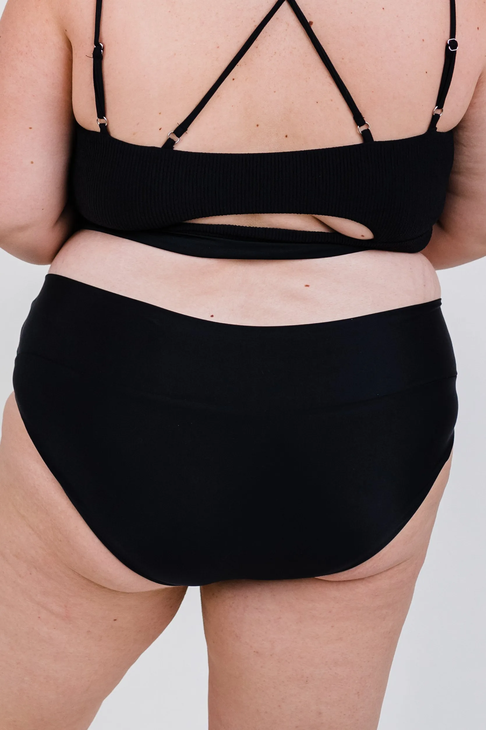 Voyager Bottom | Black